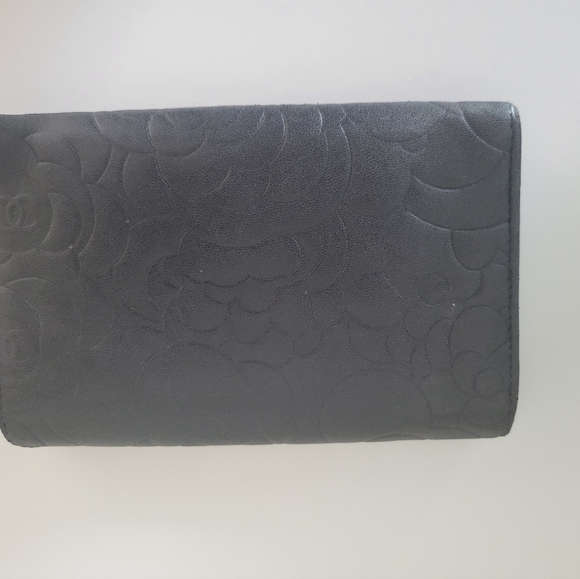 Chanel lamskin wallet with COA - Picture 6 of 13